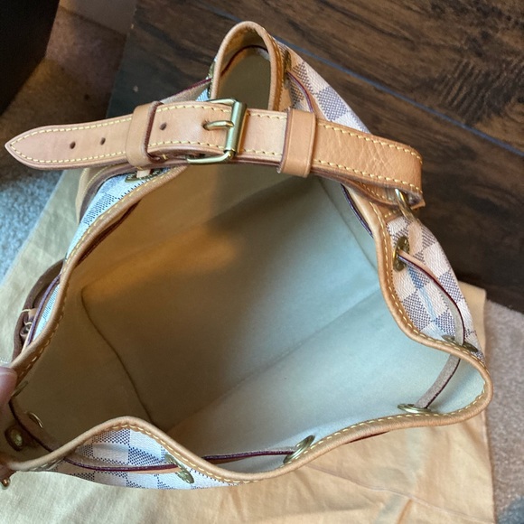 💯% Authentic Louis Vuitton Damien BB bucket - Picture 10 of 11